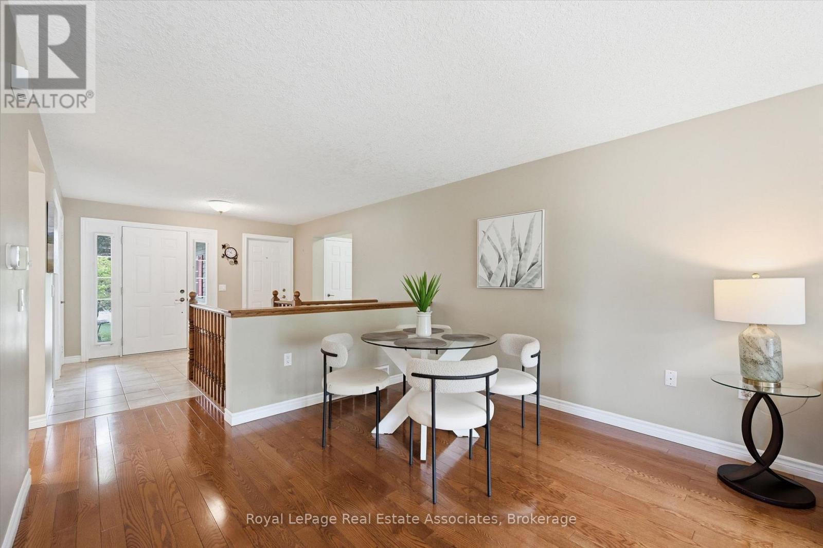 180 Glenariff Drive, Hamilton, Ontario  L8B 1A5 - Photo 4 - X13470738