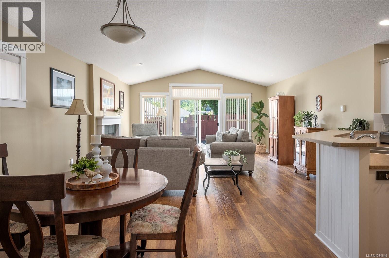 136 Meridian Way, Parksville, British Columbia  V9P 2Z2 - Photo 2 - 1034649