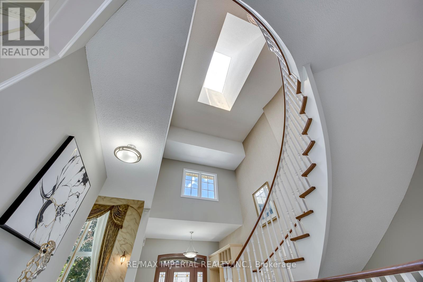5859 Riverside Place, Mississauga, Ontario  L5M 4X1 - Photo 14 - W13057672