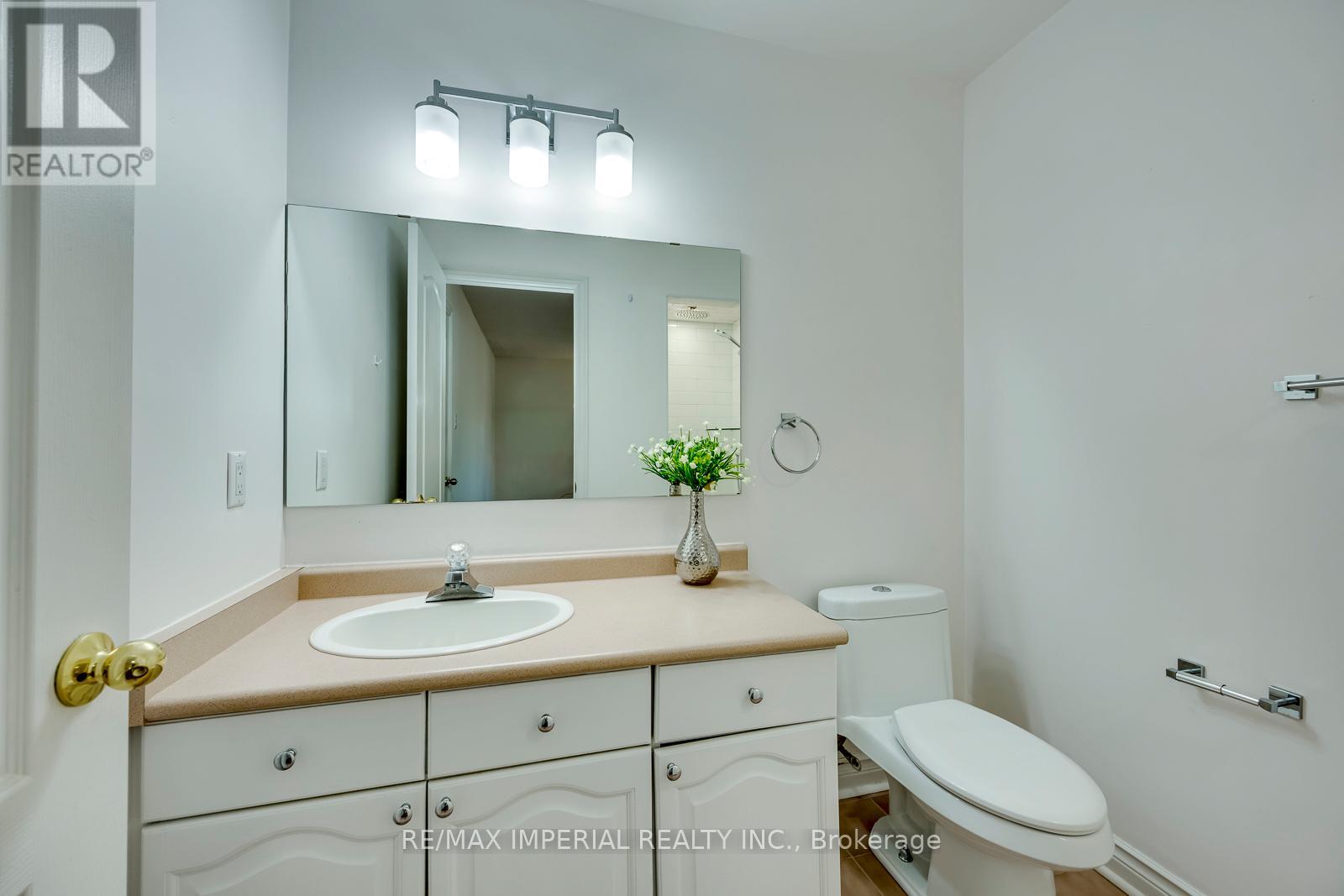 5859 Riverside Place, Mississauga, Ontario  L5M 4X1 - Photo 37 - W13057672