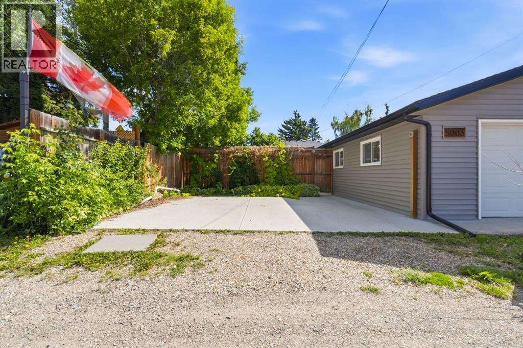 5003 Brockington Road Nw, Calgary, Alberta  T2L 1R7 - Photo 39 - A2322138