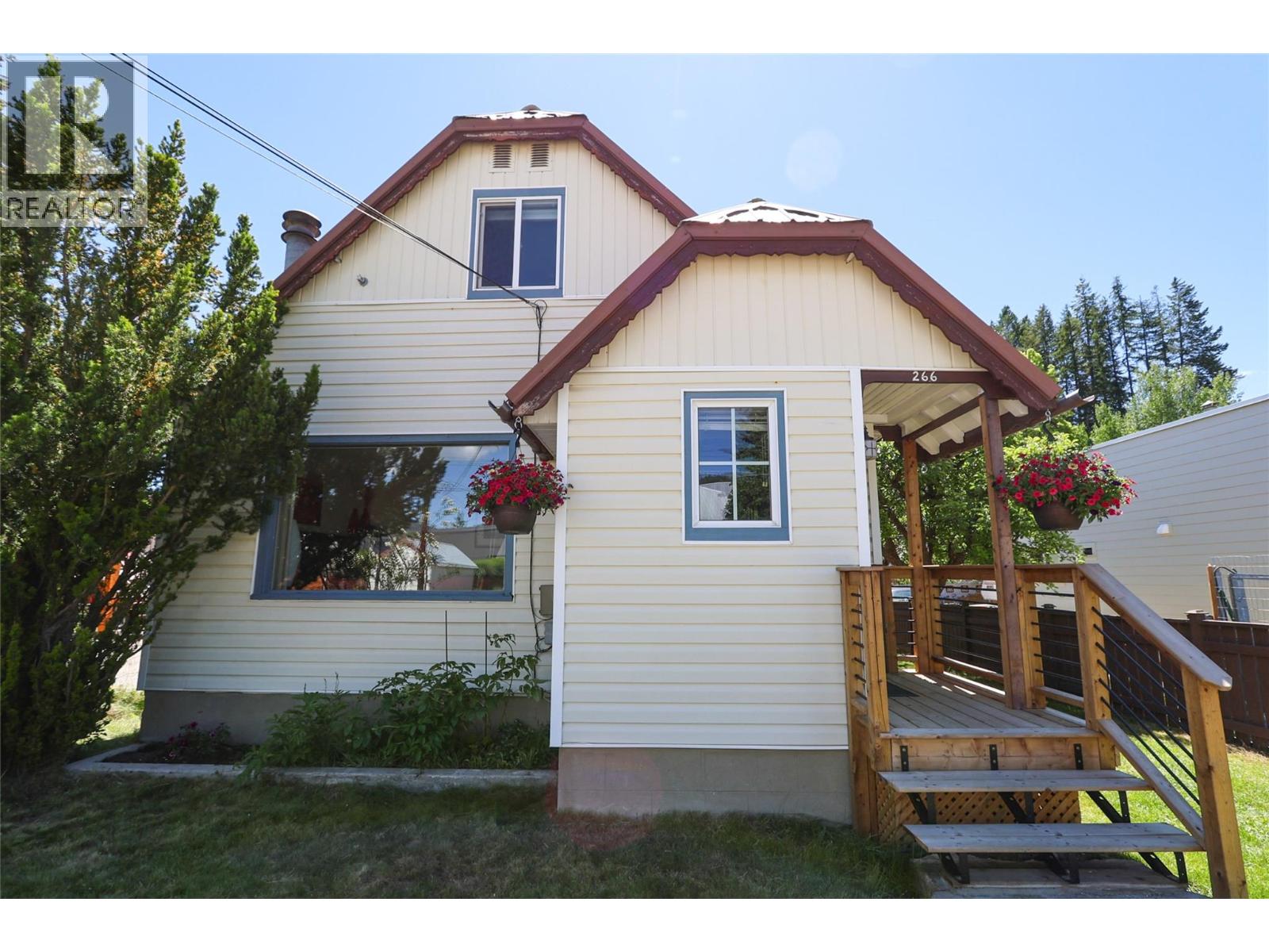 266 Dalgren Street, Kimberley, British Columbia  V1A 1J5 - Photo 2 - 10391577