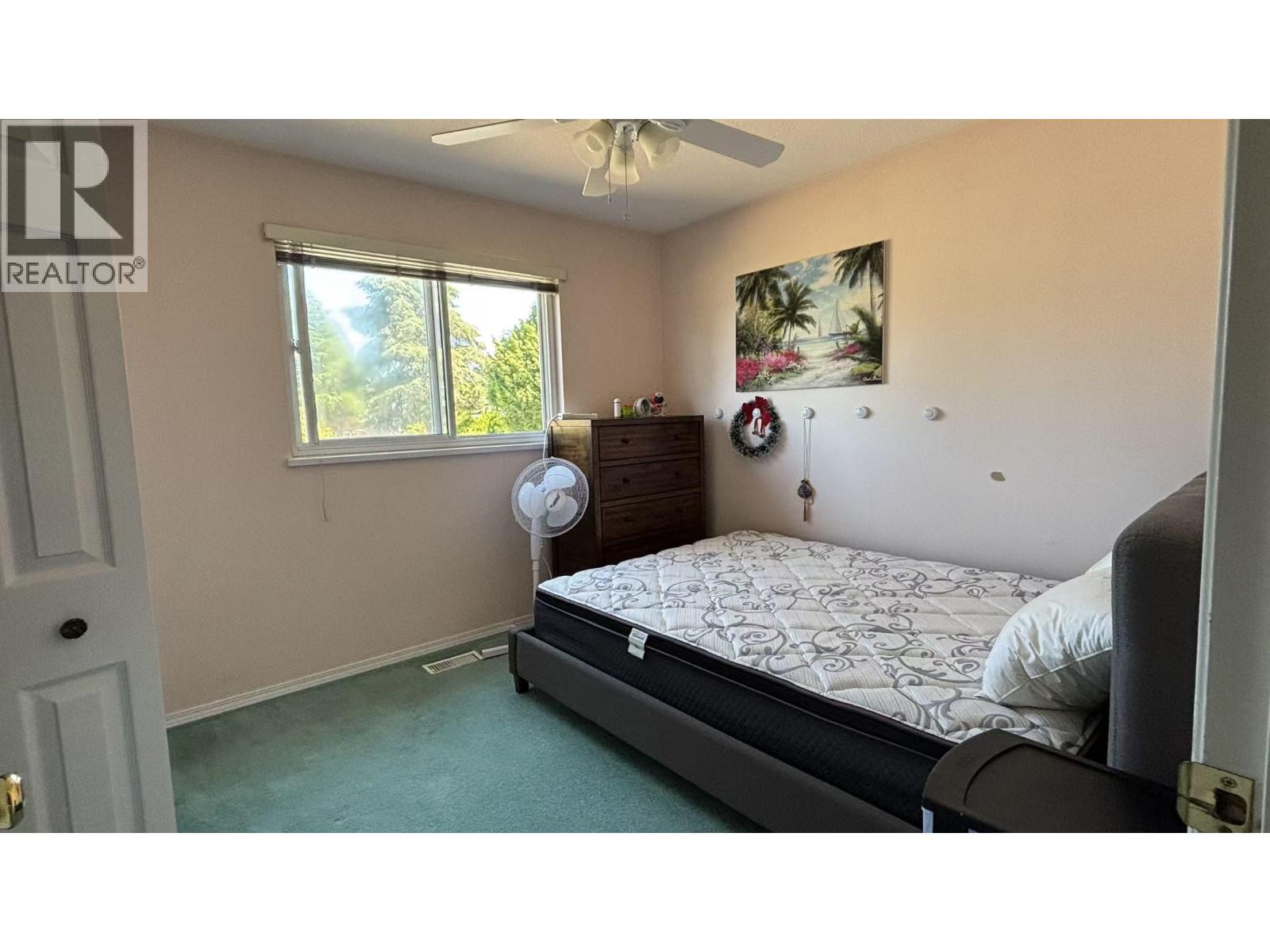 Main Floor-6711 MAYFLOWER DRIVE