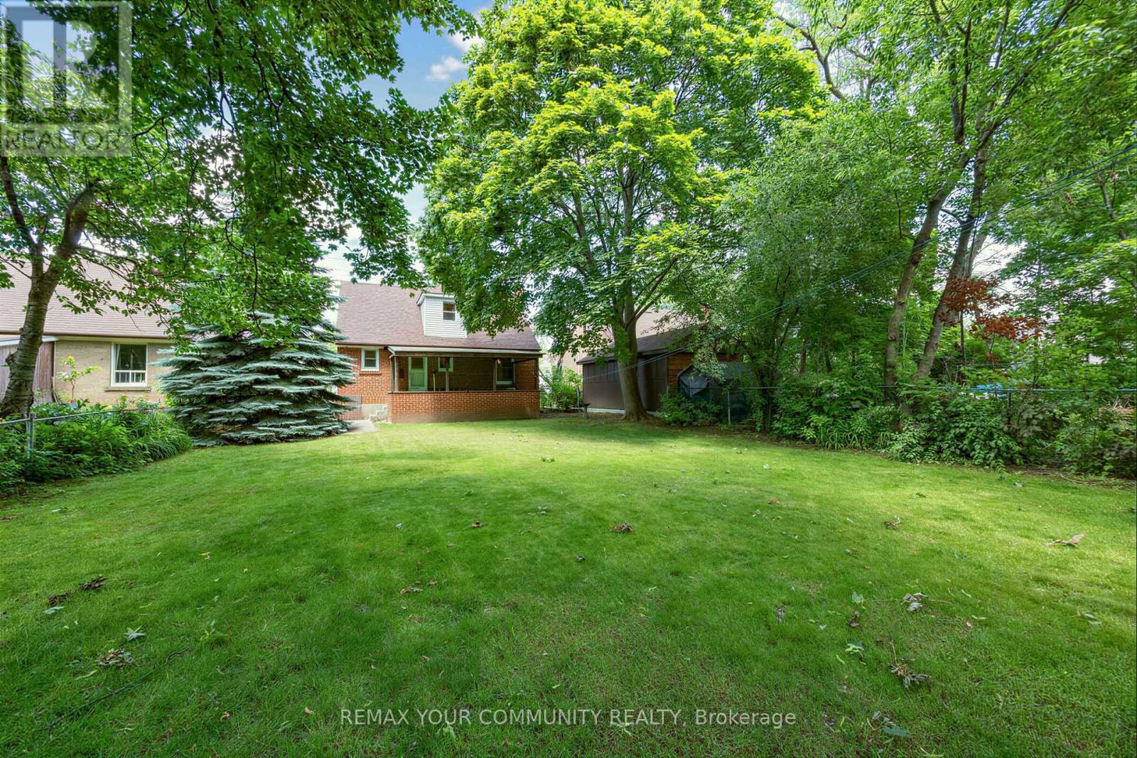 49 Moore Park Avenue, Toronto, Ontario  M2M 1M8 - Photo 36 - C13466098