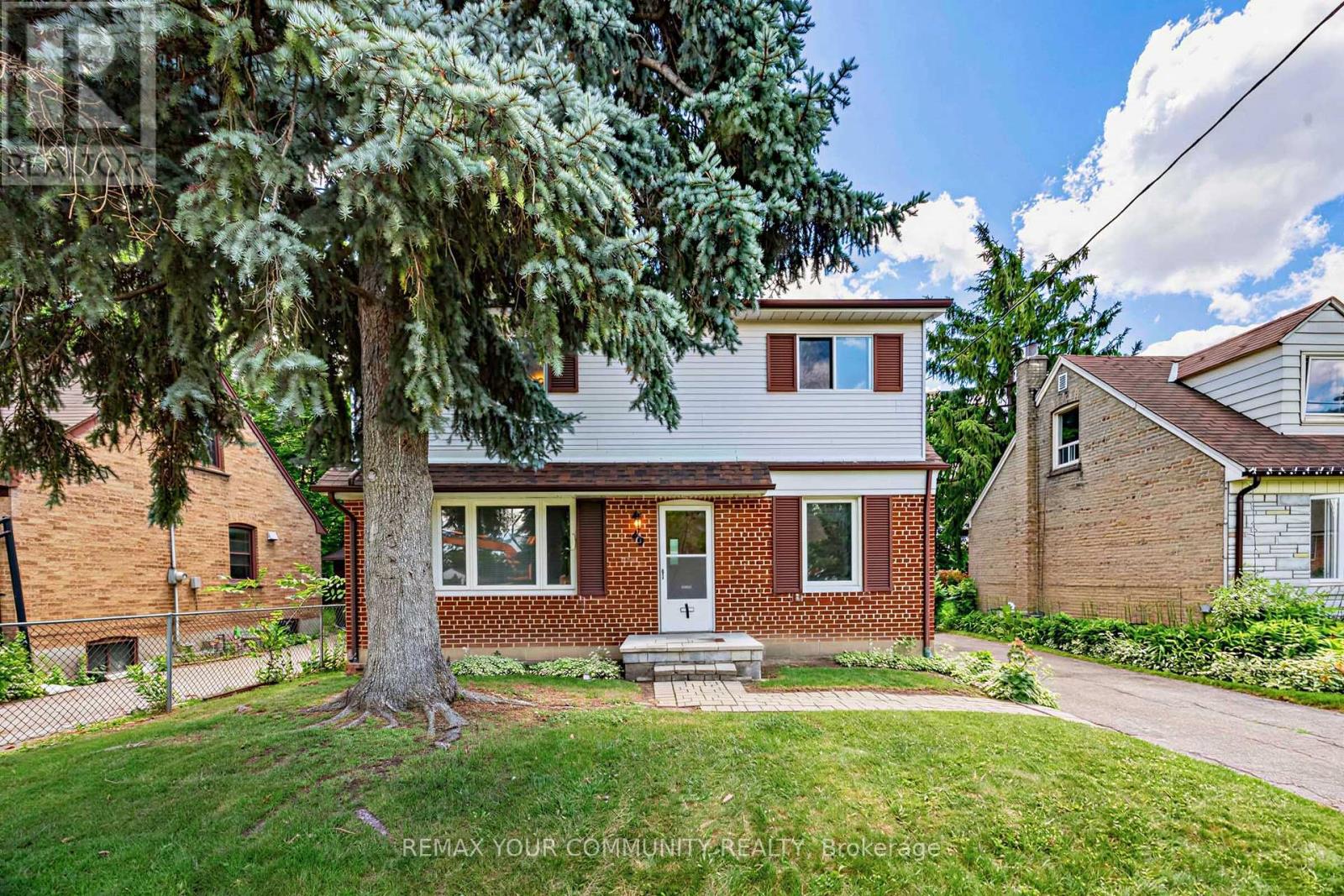 49 Moore Park Avenue, Toronto, Ontario  M2M 1M8 - Photo 8 - C13466098