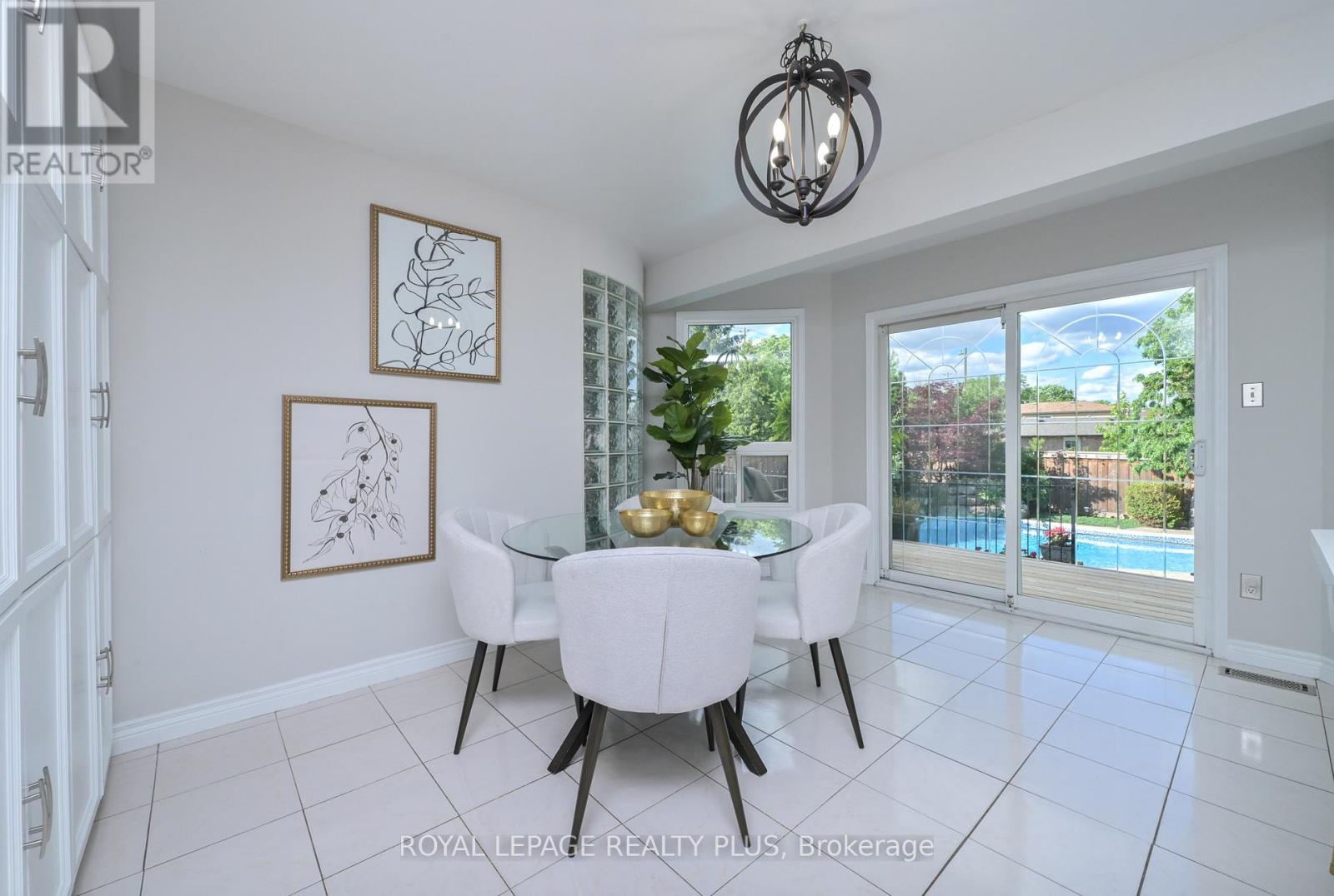 6993 Danton Promenade, Mississauga, Ontario  L5N 5A1 - Photo 11 - W13460766