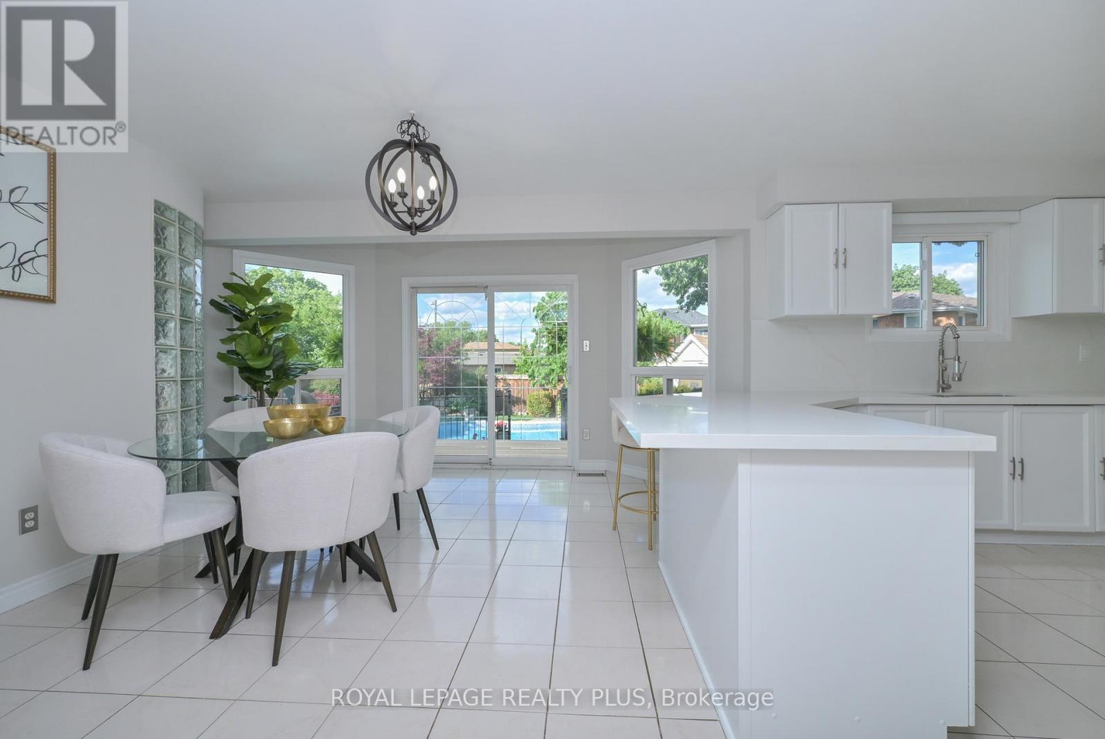 6993 Danton Promenade, Mississauga, Ontario  L5N 5A1 - Photo 13 - W13460766