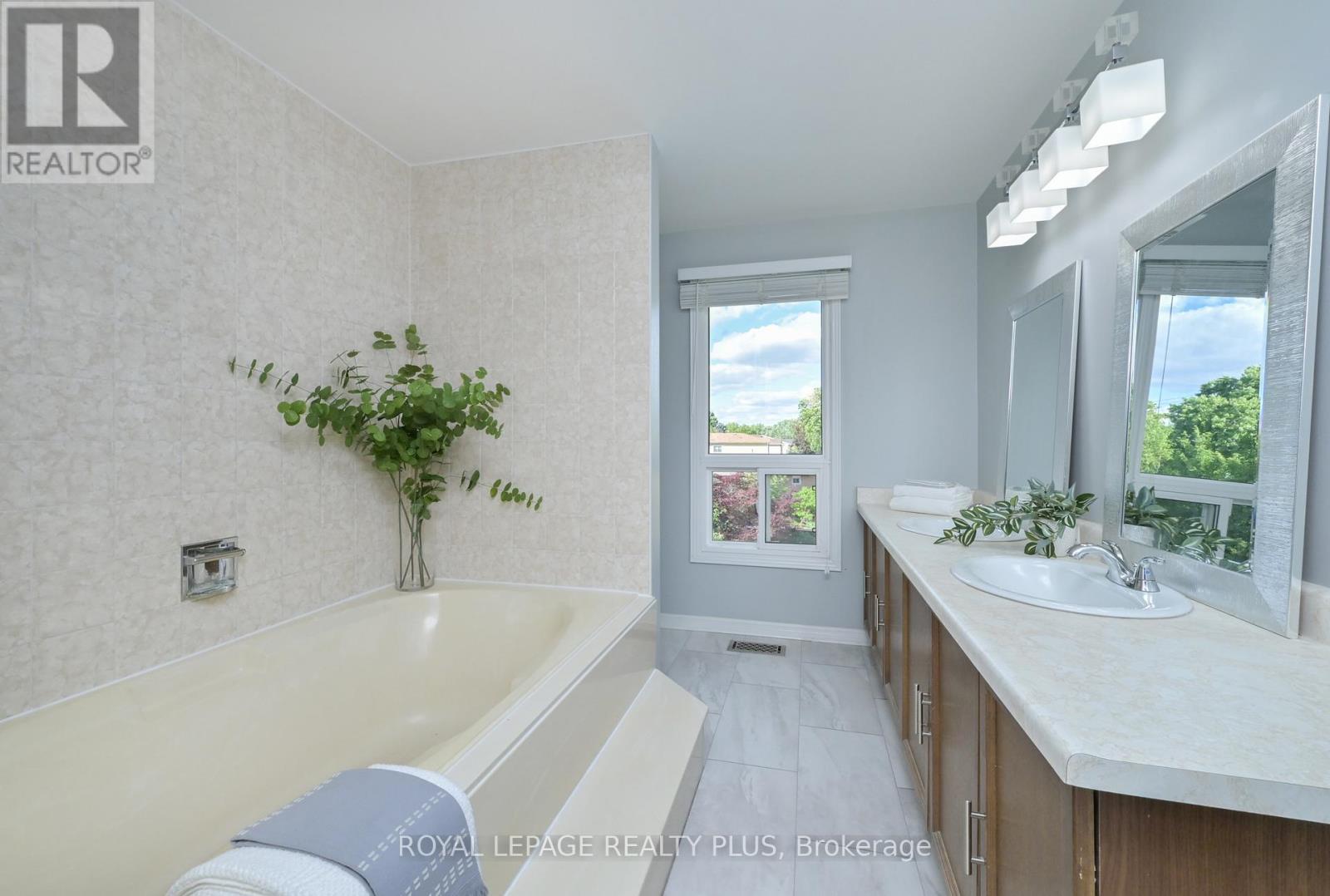 6993 Danton Promenade, Mississauga, Ontario  L5N 5A1 - Photo 29 - W13460766