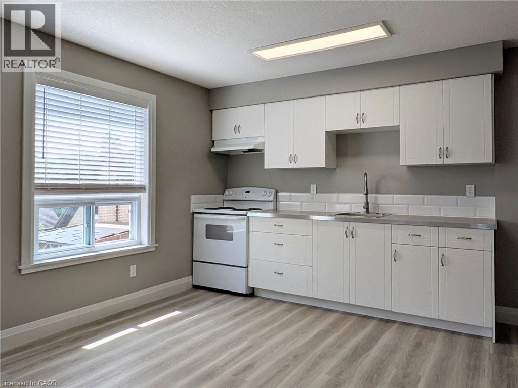 133 N Wellington Street N Unit# 11, Kitchener, Ontario  N2H 5J9 - Photo 2 - 40841639
