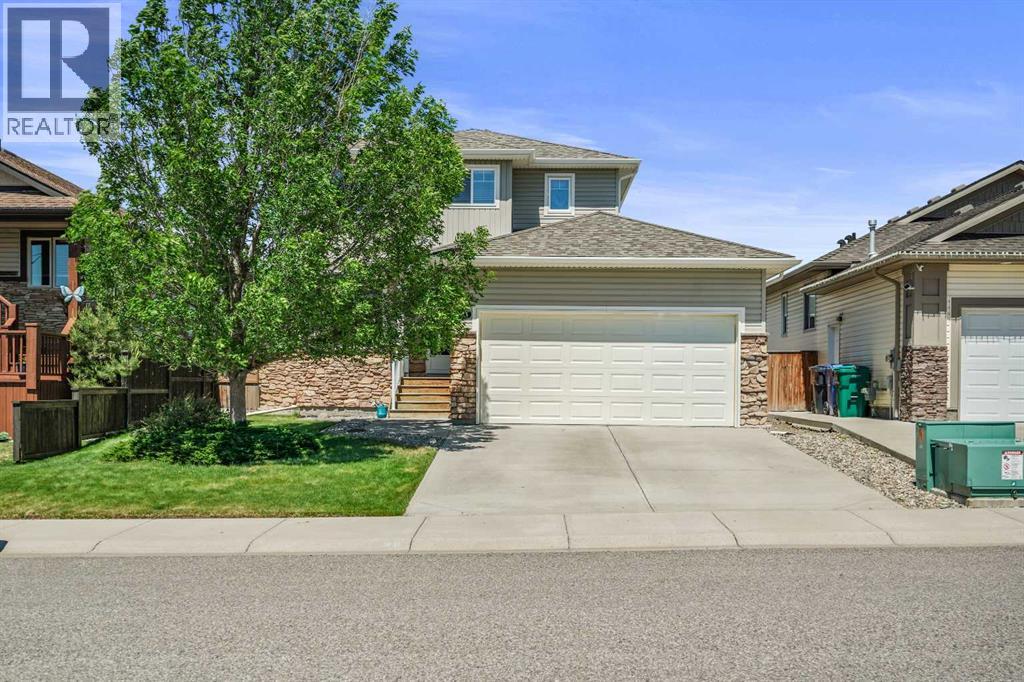 323 Mt Sundial Court W, Lethbridge, Alberta  T1J 4S7 - Photo 1 - A2318409