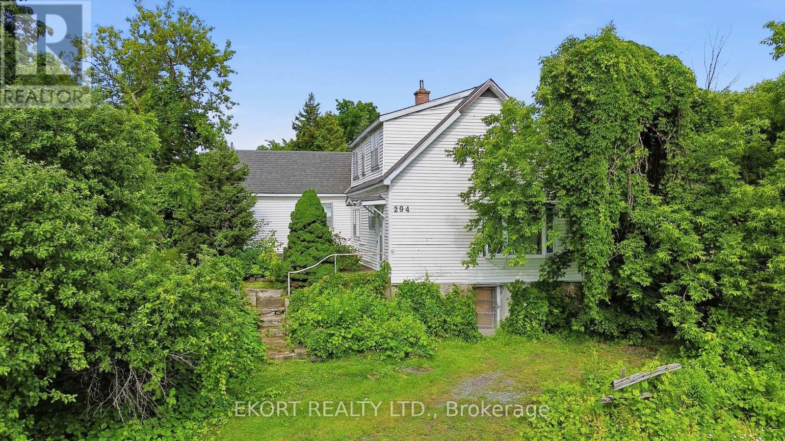 294 MOIRA STREET E, Belleville, Ontario