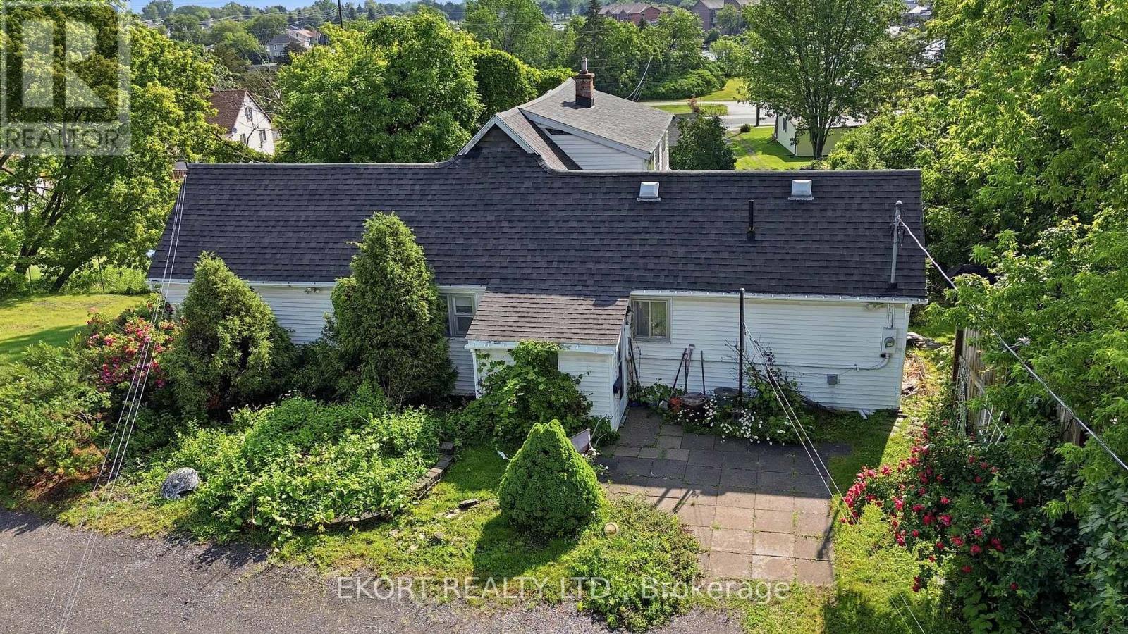294 Moira Street E, Belleville, Ontario  K8P 2T1 - Photo 4 - X13470920