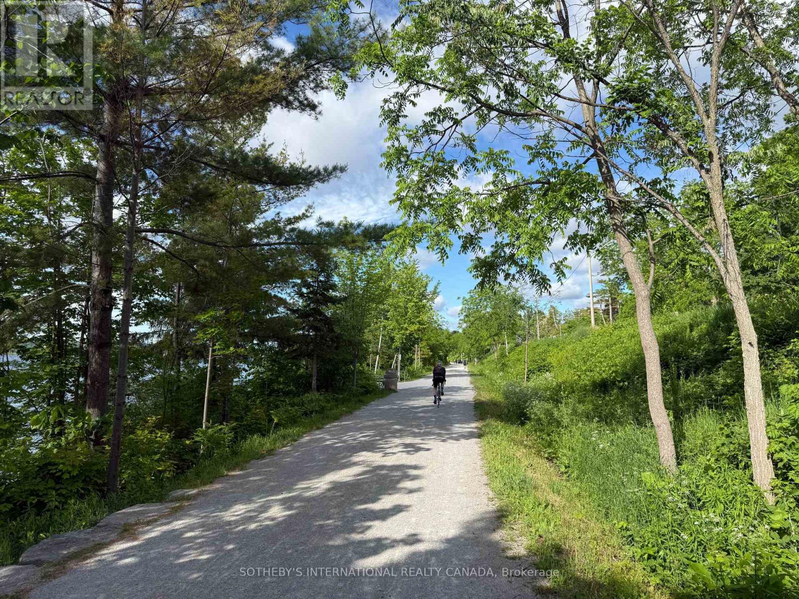 303 - 21 Kempenfelt Drive, Barrie, Ontario  L4M 1B8 - Photo 26 - S13469046