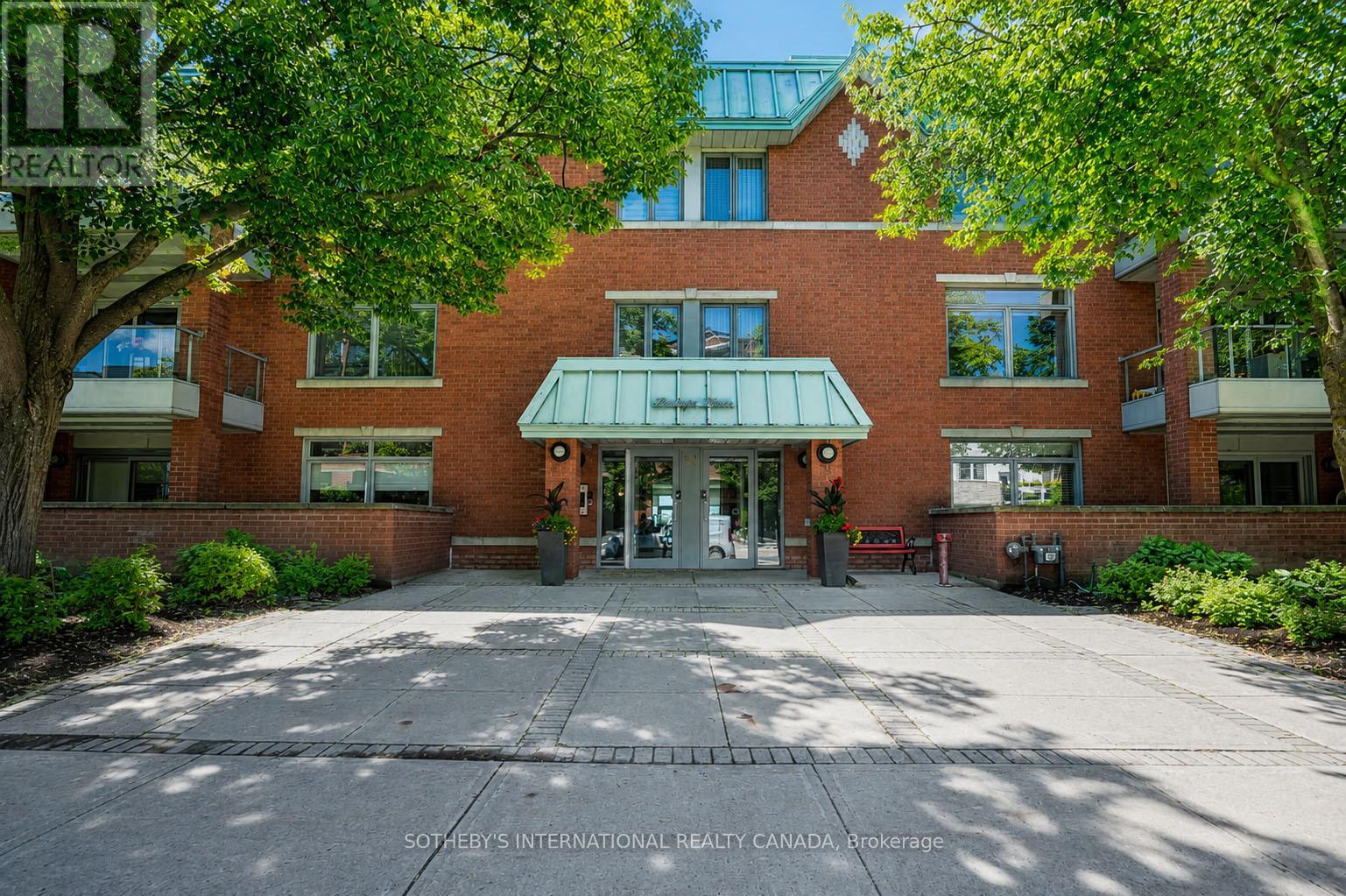 303 - 21 Kempenfelt Drive, Barrie, Ontario  L4M 1B8 - Photo 3 - S13469046