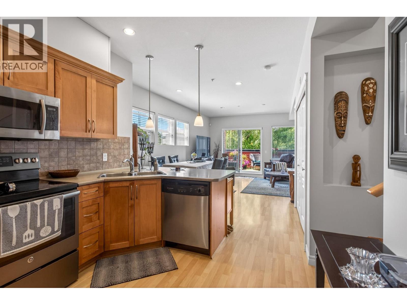 202 2655 MARY HILL ROAD, Port Coquitlam, British Columbia