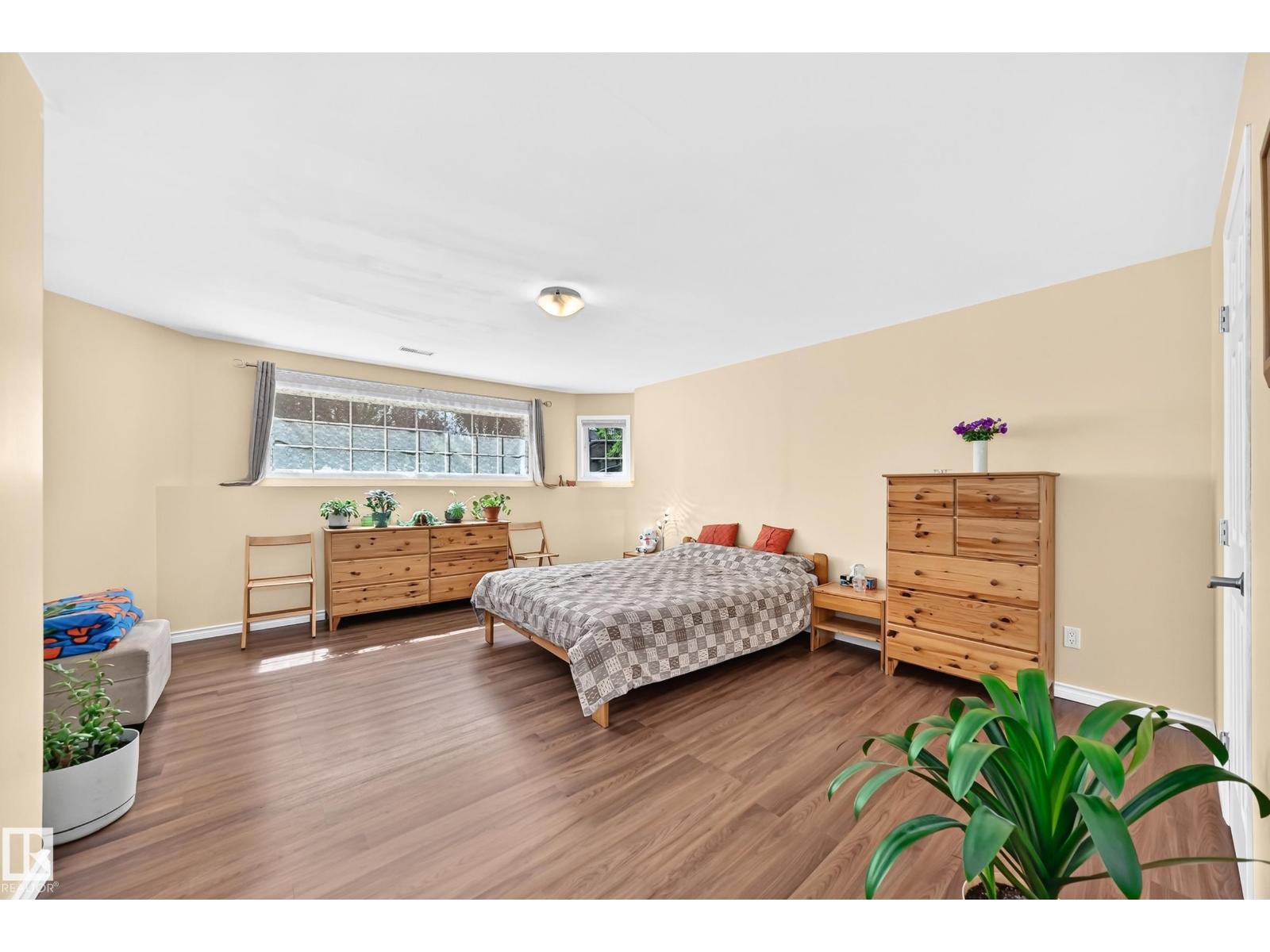 963 Burrows Cr NW, Edmonton, Alberta  T6R 2L2 - Photo 37 - E4494902