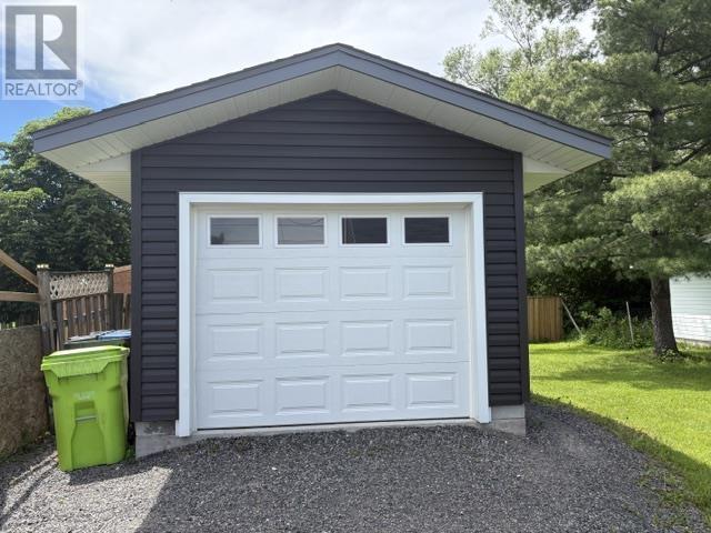 145 Elmwood Ave, Sault Ste. Marie, Ontario  P6B 4W1 - Photo 10 - SM261528