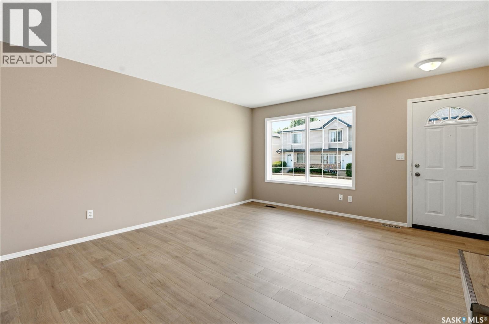 219 670 Kenderdine Road, Saskatoon, Saskatchewan  S7N 4W3 - Photo 5 - SK040150