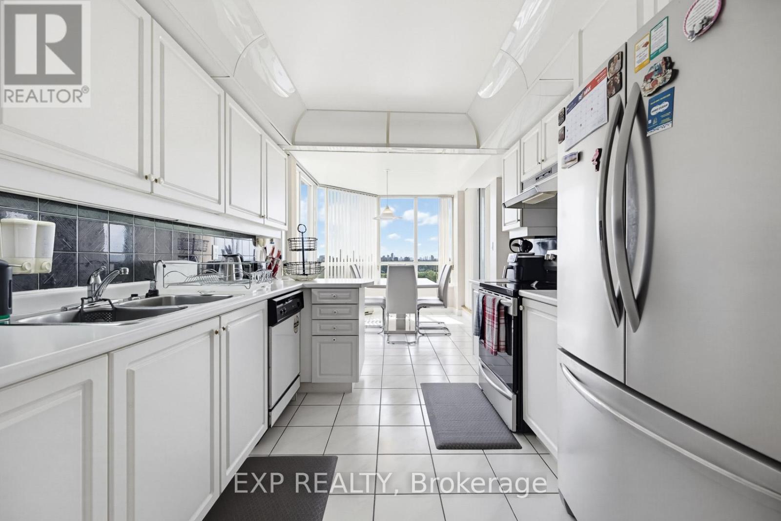 1605 - 168 Bonis Avenue, Toronto, Ontario  M1T 3V6 - Photo 18 - E13465654
