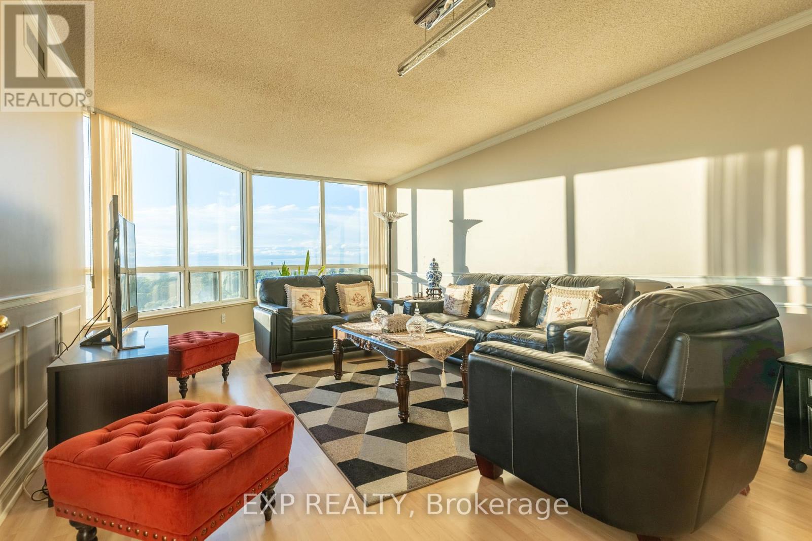 1605 - 168 Bonis Avenue, Toronto, Ontario  M1T 3V6 - Photo 11 - E13465654