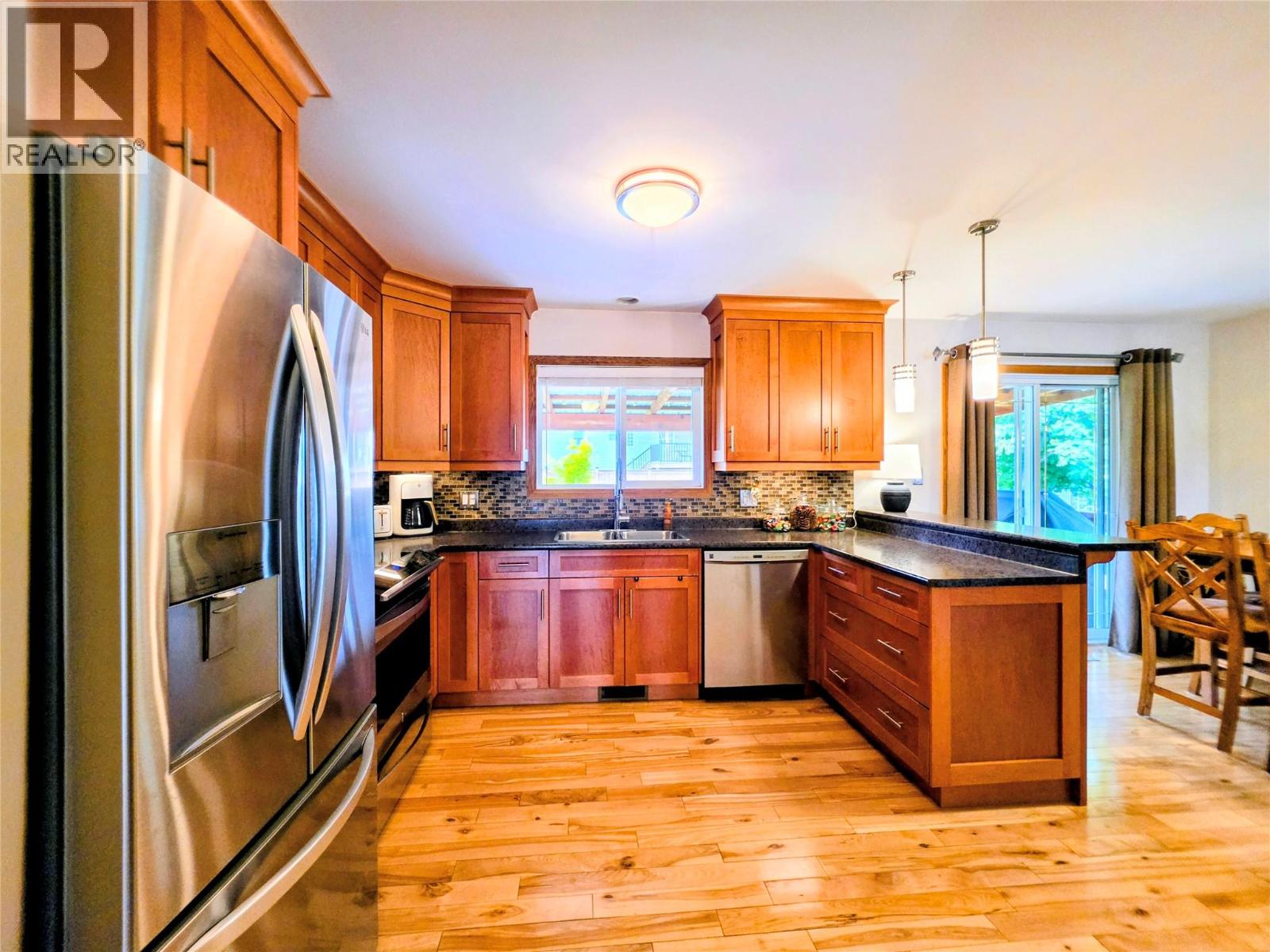 201 Birch Drive, Cranbrook, British Columbia  V1C 5X9 - Photo 7 - 10392131
