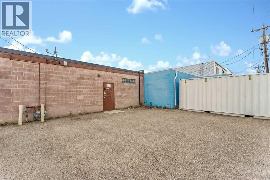 1765 Dunmore Road SE, Medicine Hat, Alberta T1A 1Z8 - Photo 21 - A2322909