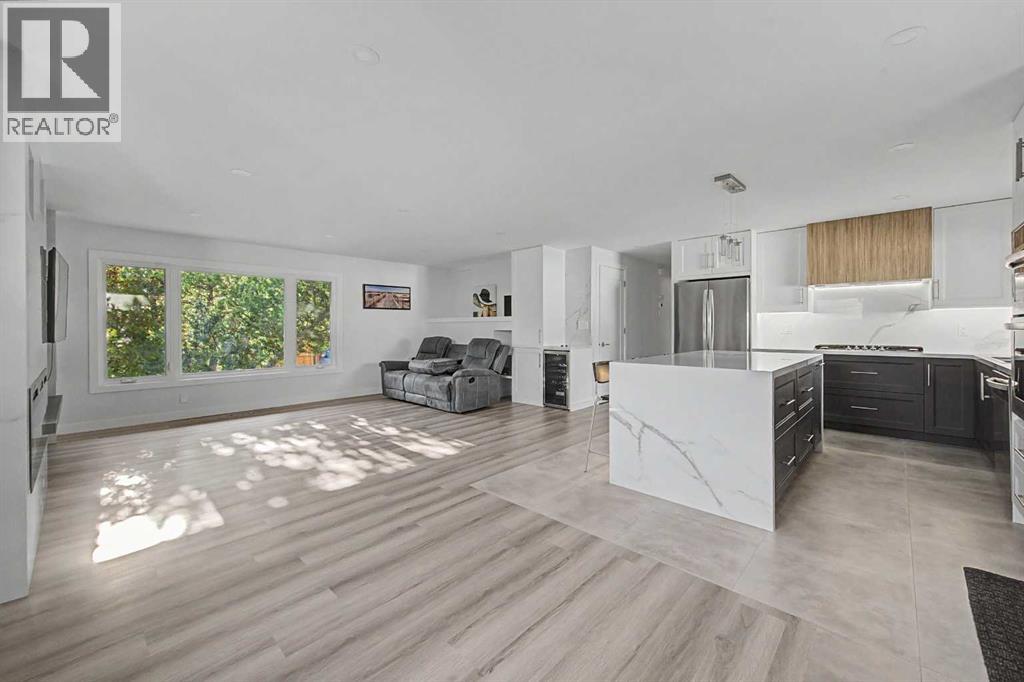 12108 Lake Waterton Way SE, Calgary, Alberta  T2J 2M4 - Photo 7 - A2318605