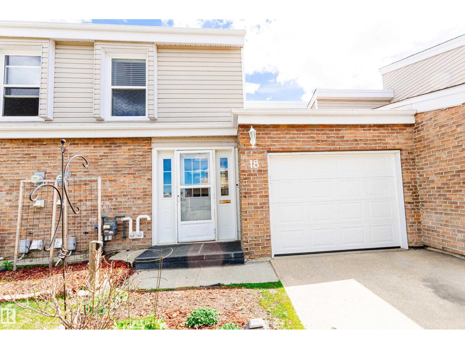 18 Grandview Rg, St. Albert, Alberta  T8N 1T3 - Photo 2 - E4494911