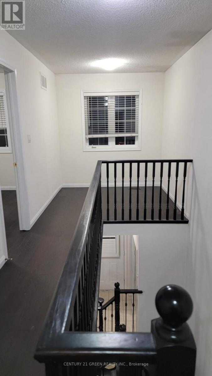 Main & Second Floor - 163 Decker Hollow Circle, Brampton, Ontario L6X 0L1 - Photo 8 - W13470954