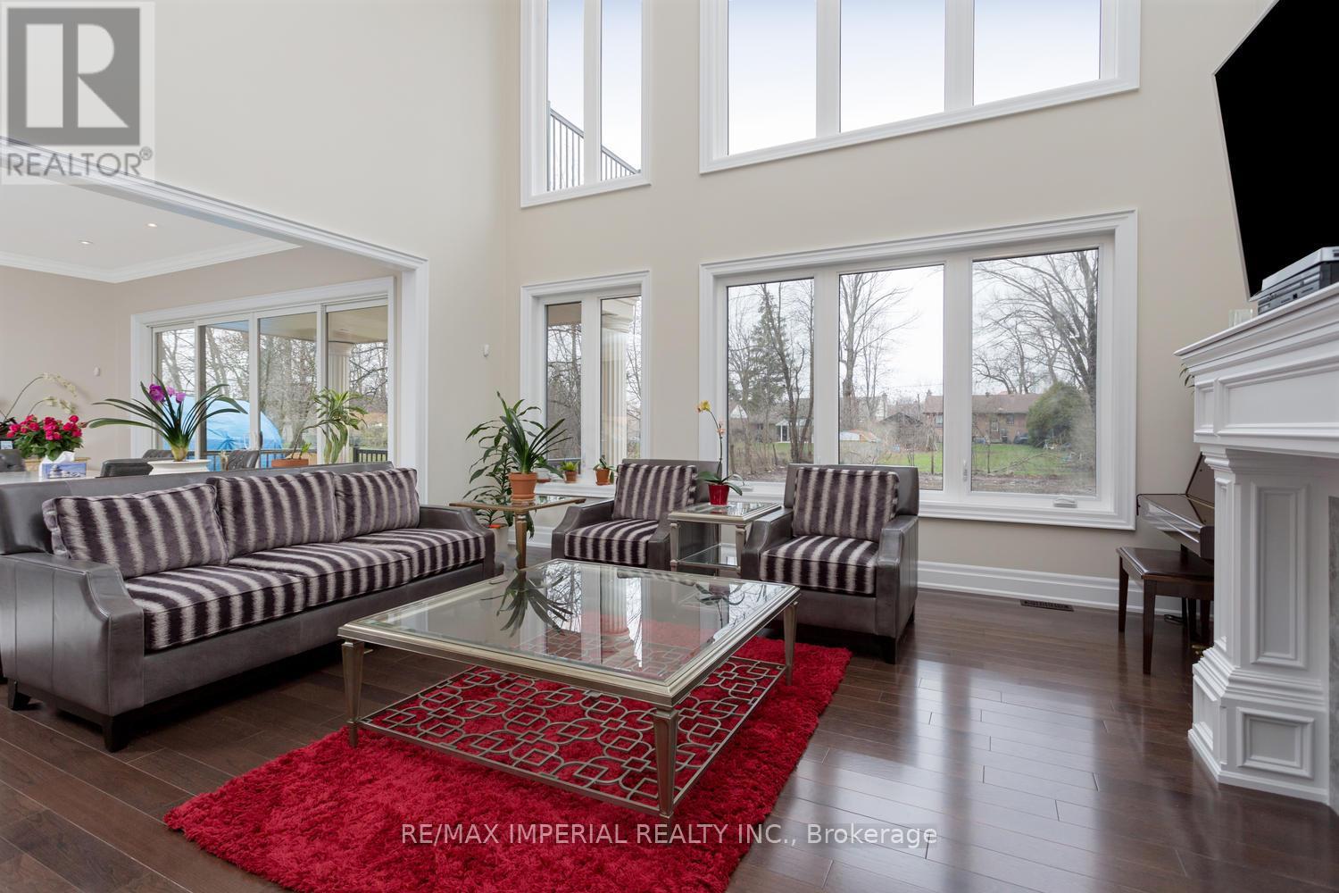 3568 Joan Drive, Mississauga, Ontario  L5B 1T8 - Photo 12 - W13470958