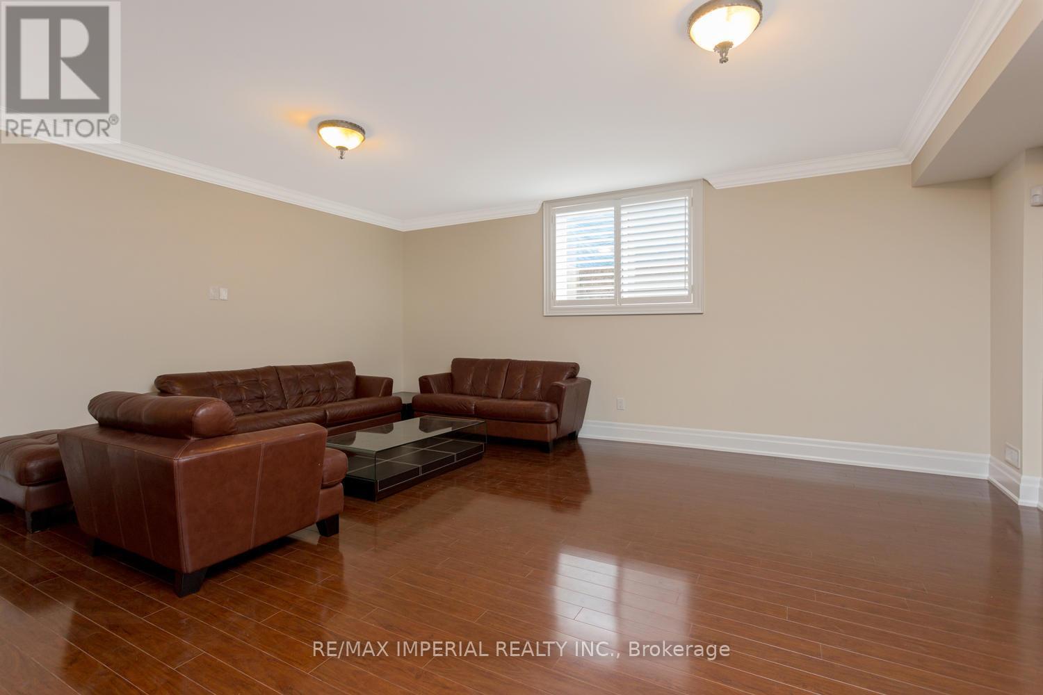 3568 Joan Drive, Mississauga, Ontario  L5B 1T8 - Photo 31 - W13470958