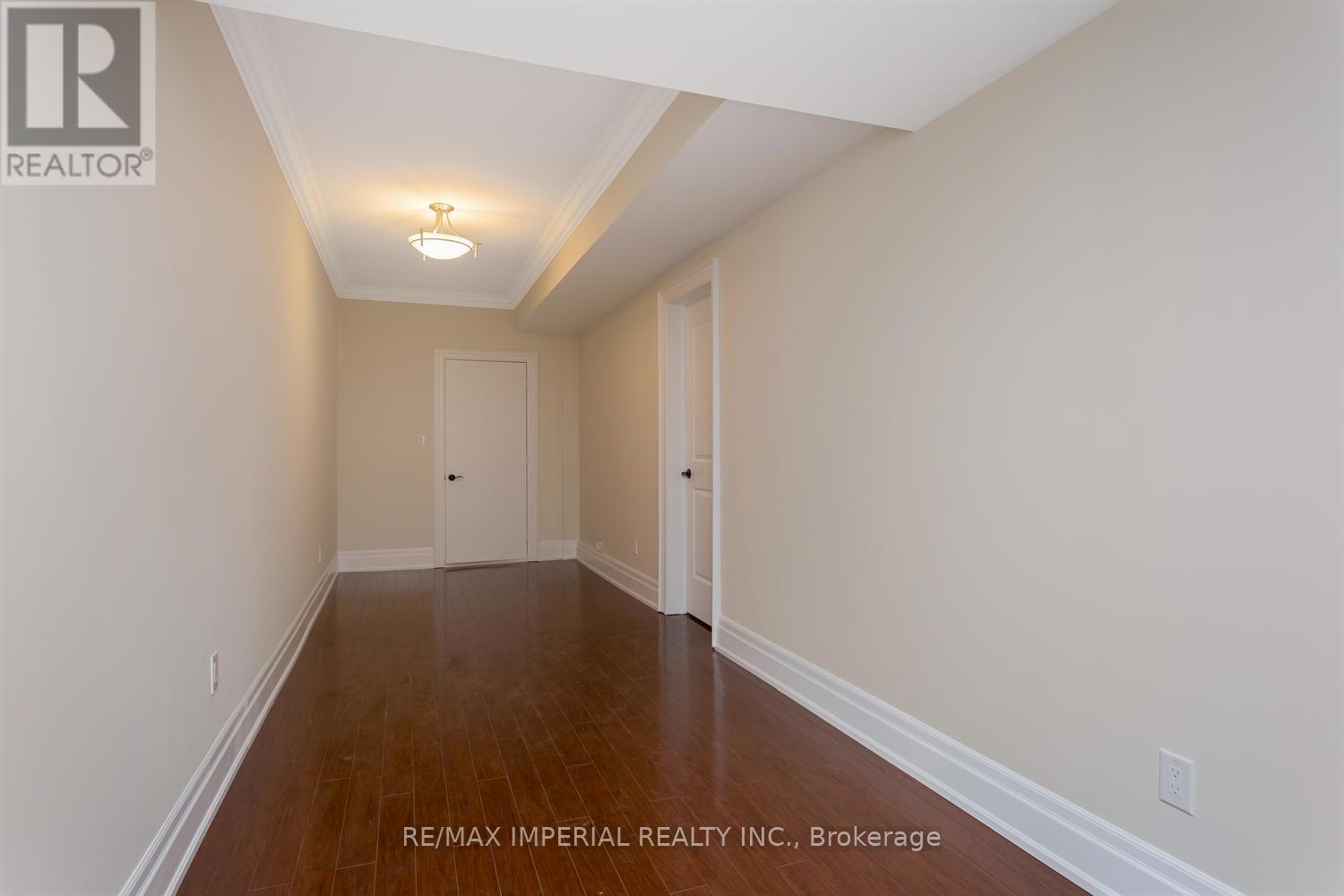3568 Joan Drive, Mississauga, Ontario  L5B 1T8 - Photo 32 - W13470958