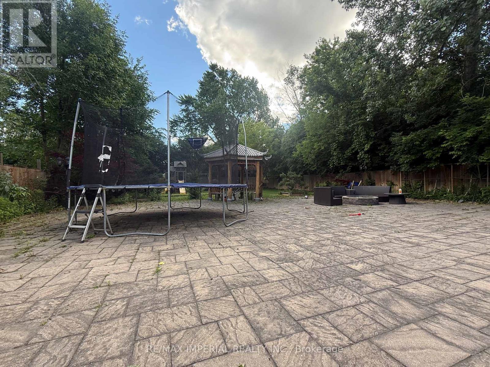 3568 Joan Drive, Mississauga, Ontario  L5B 1T8 - Photo 41 - W13470958