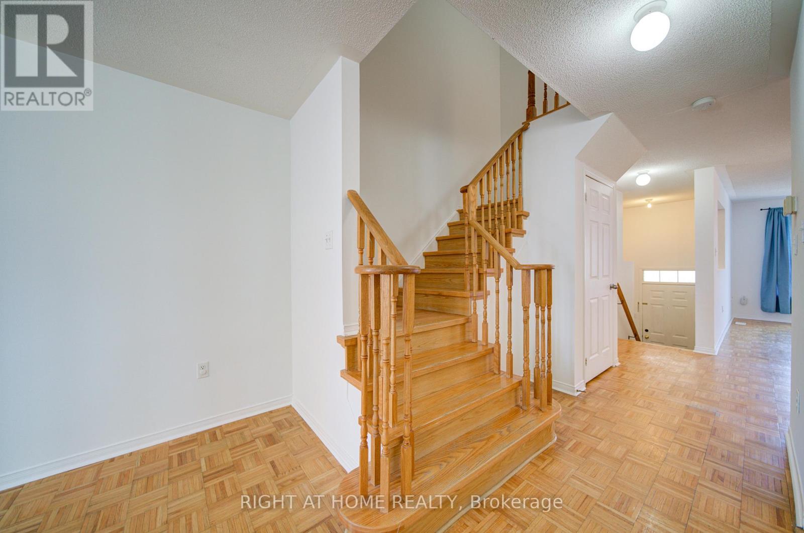 9 - 120 Railroad Street, Brampton, Ontario L6X 5A1 - Photo 10 - W12902958