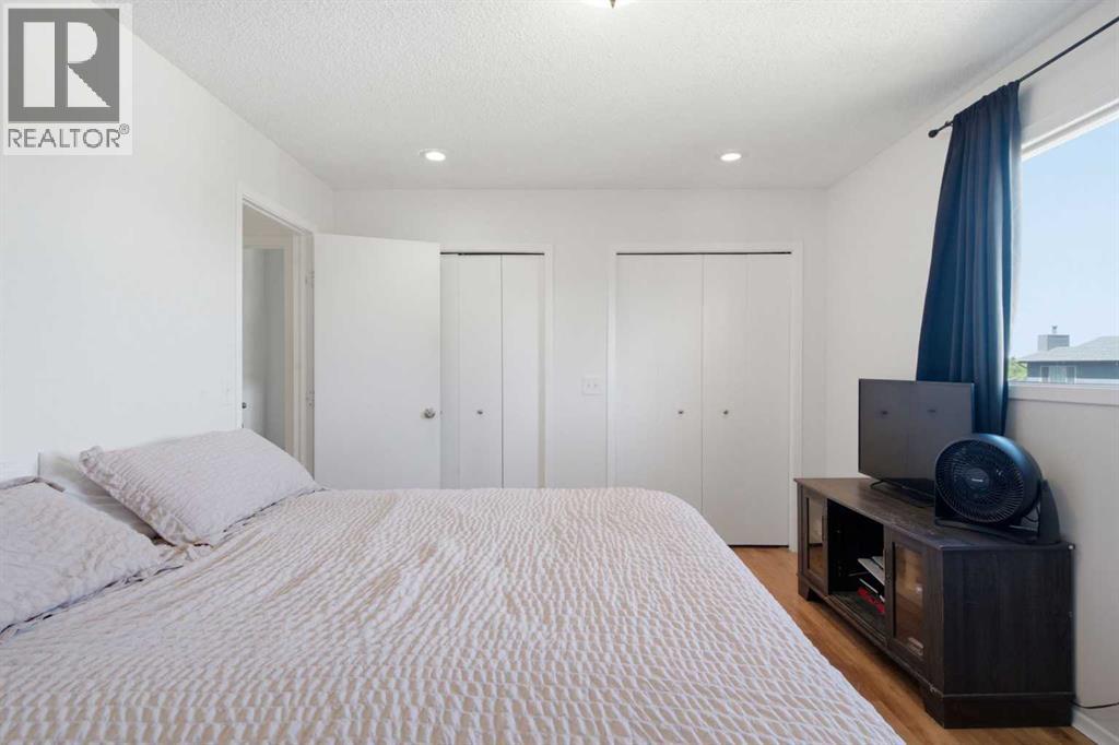 20 Berkshire Court Nw, Calgary, Alberta  T3K 1Z5 - Photo 26 - A2320921