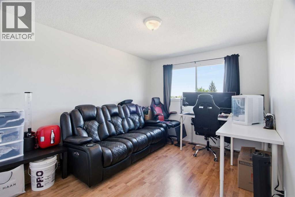 20 Berkshire Court Nw, Calgary, Alberta  T3K 1Z5 - Photo 27 - A2320921