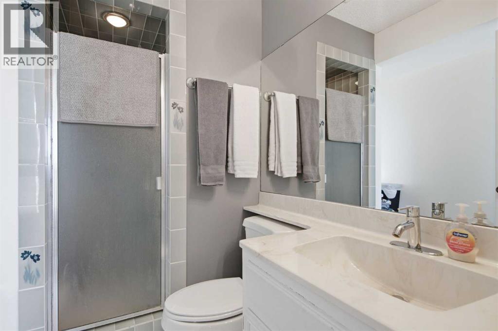20 Berkshire Court Nw, Calgary, Alberta  T3K 1Z5 - Photo 21 - A2320921