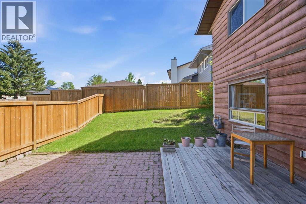 20 Berkshire Court Nw, Calgary, Alberta  T3K 1Z5 - Photo 44 - A2320921