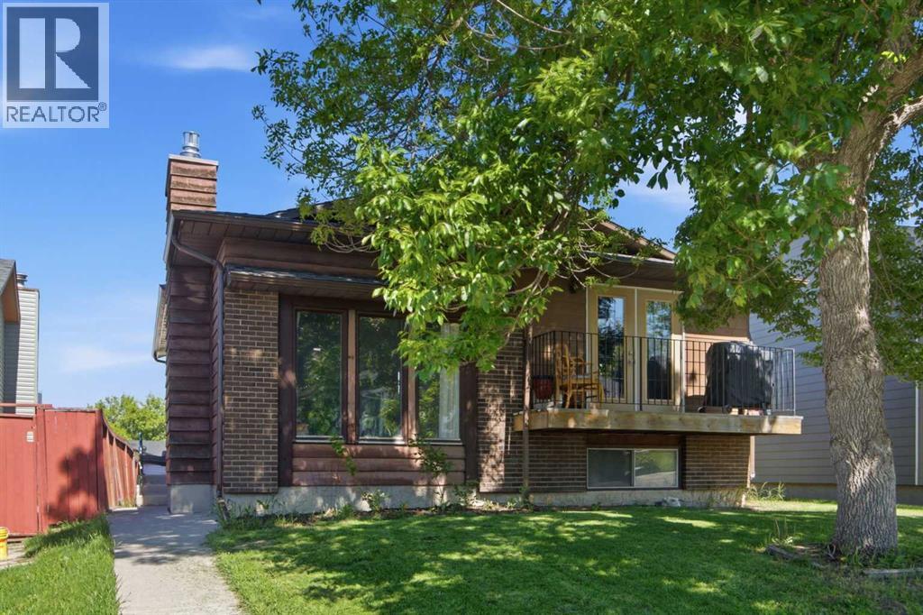20 Berkshire Court NW, calgary, Alberta