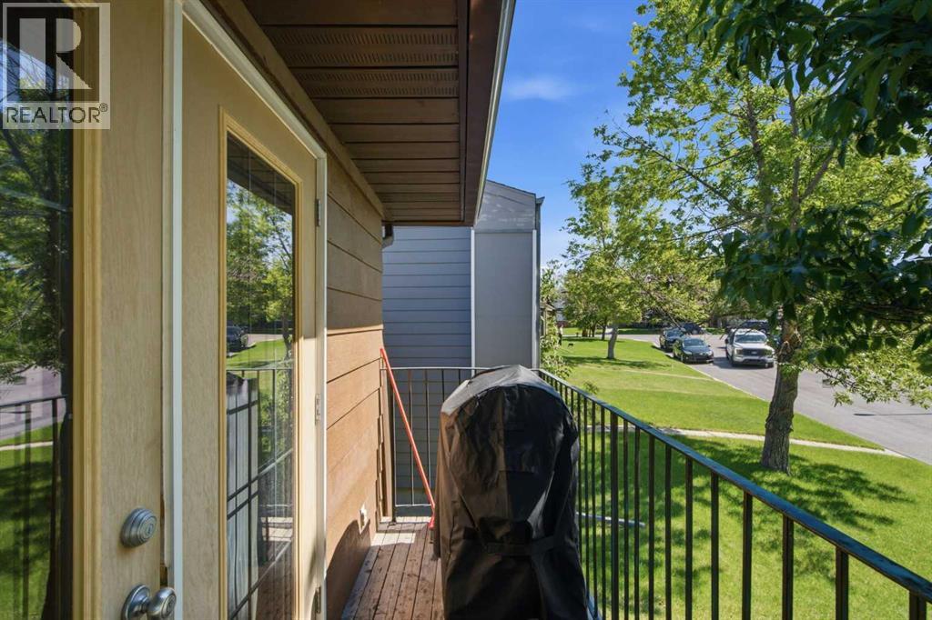 20 Berkshire Court Nw, Calgary, Alberta  T3K 1Z5 - Photo 42 - A2320921