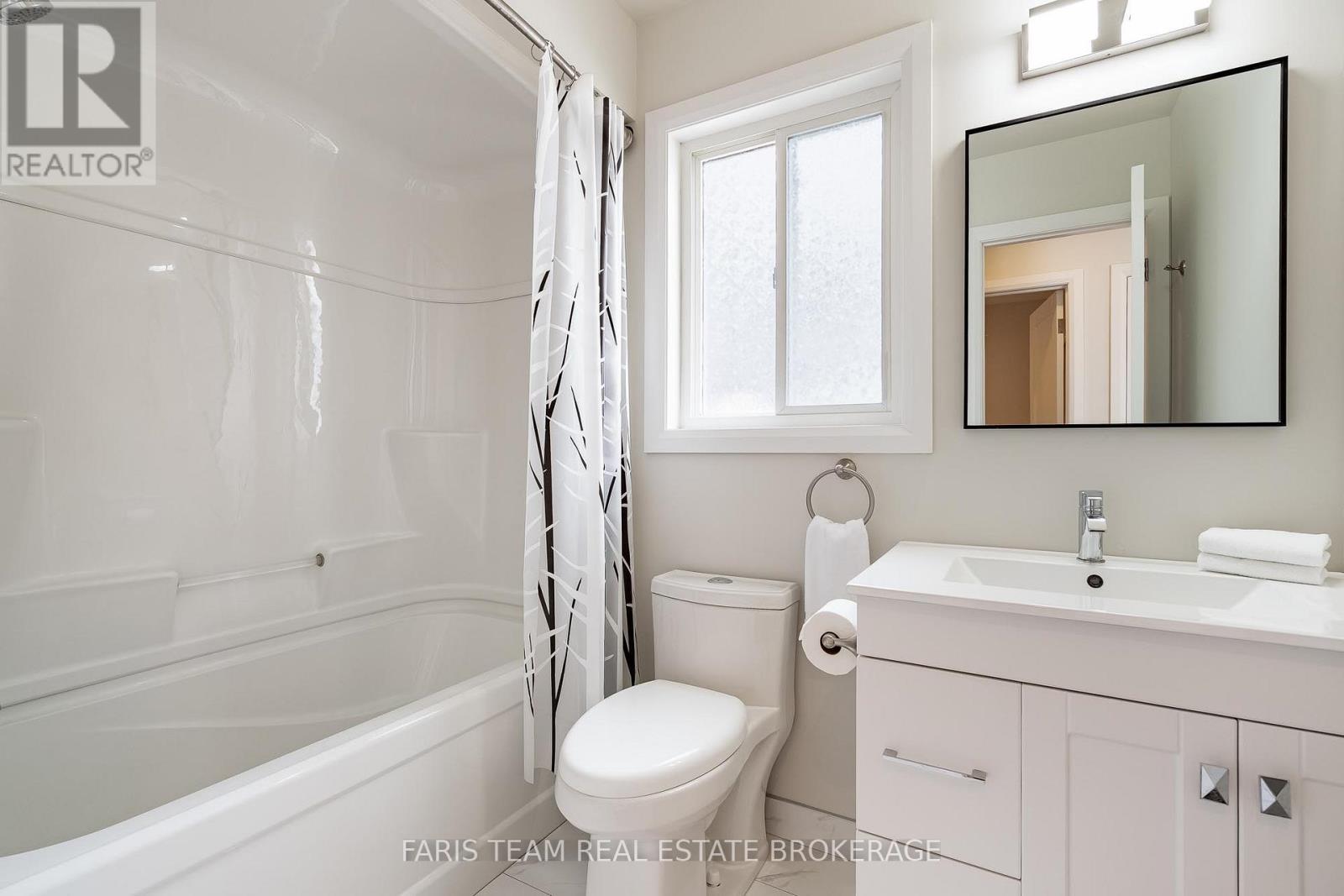44 Hawthorne Crescent, Barrie, Ontario  L4N 9Y7 - Photo 23 - S13471008