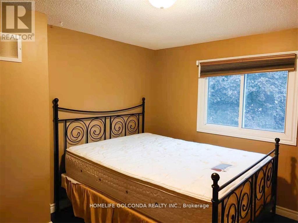 48 Hadden Crescent, Barrie, Ontario L4M 6G6 - Photo 9 - S13471024