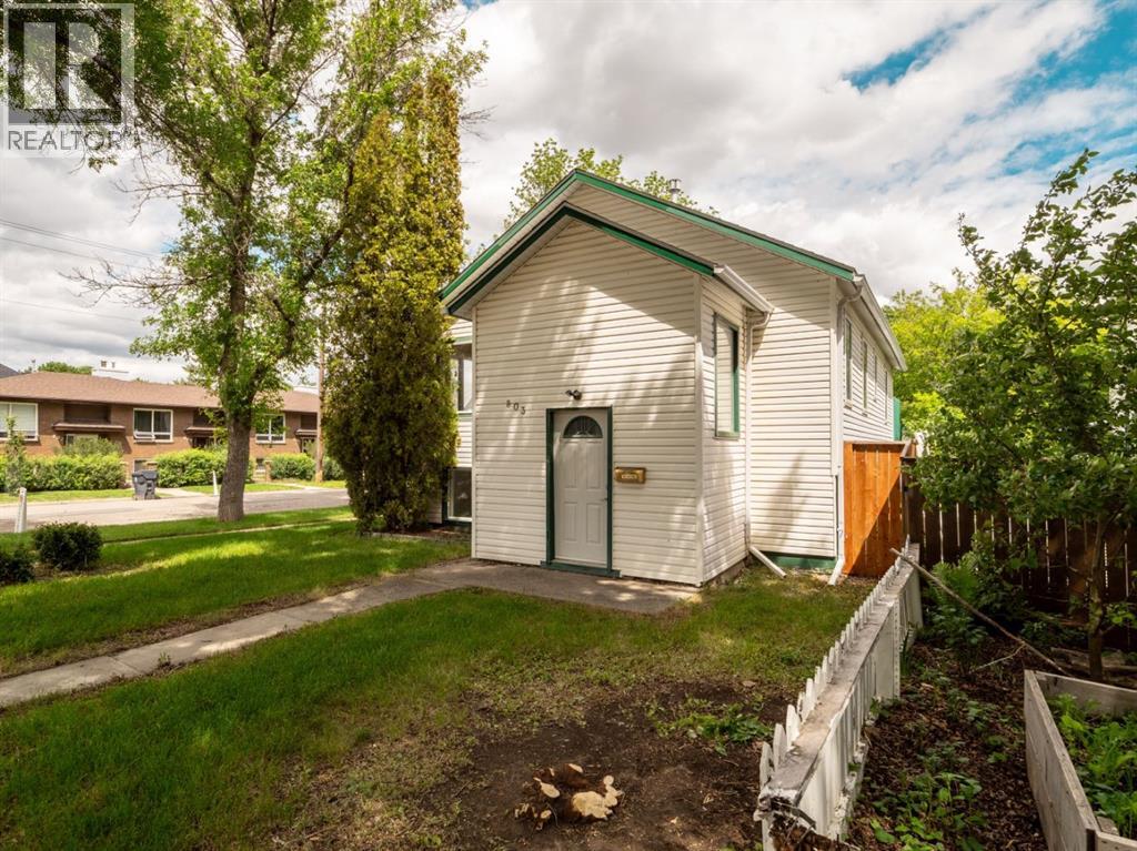 803 6 Street S, Lethbridge, Alberta  T1J 2E7 - Photo 3 - A2322378