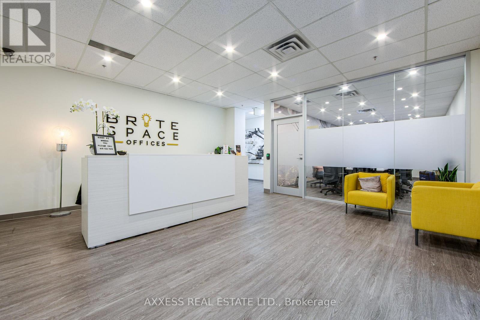 400/401 - 30 EGLINTON AVENUE W, Mississauga, Ontario