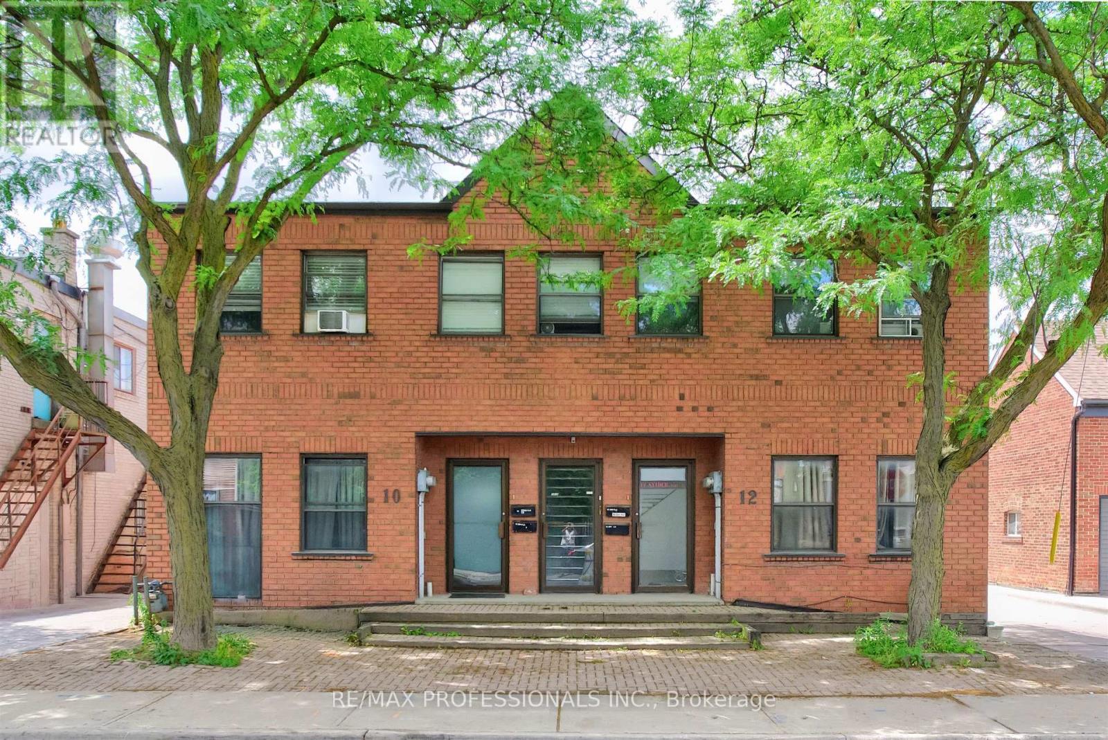 10-12 SNIDER AVENUE, Toronto, Ontario