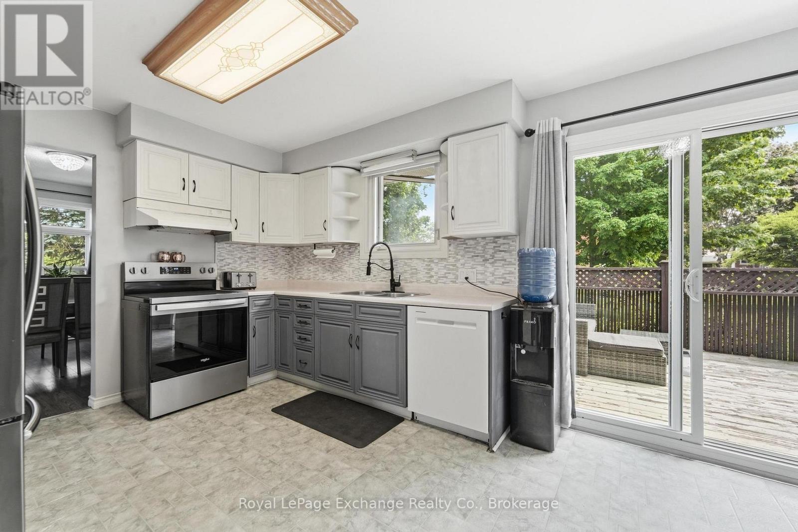 500 Walkers Circle, Kincardine, Ontario  N2Z 2G2 - Photo 16 - X13460172