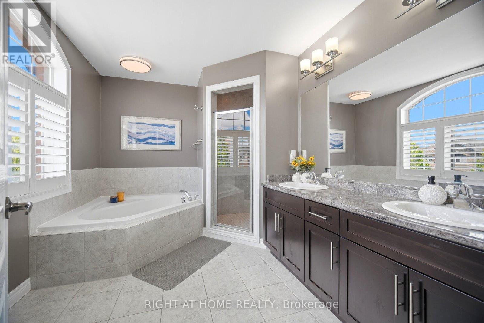 79 Garinger Crescent, Hamilton, Ontario L0R 1C0 - Photo 23 - X13471034