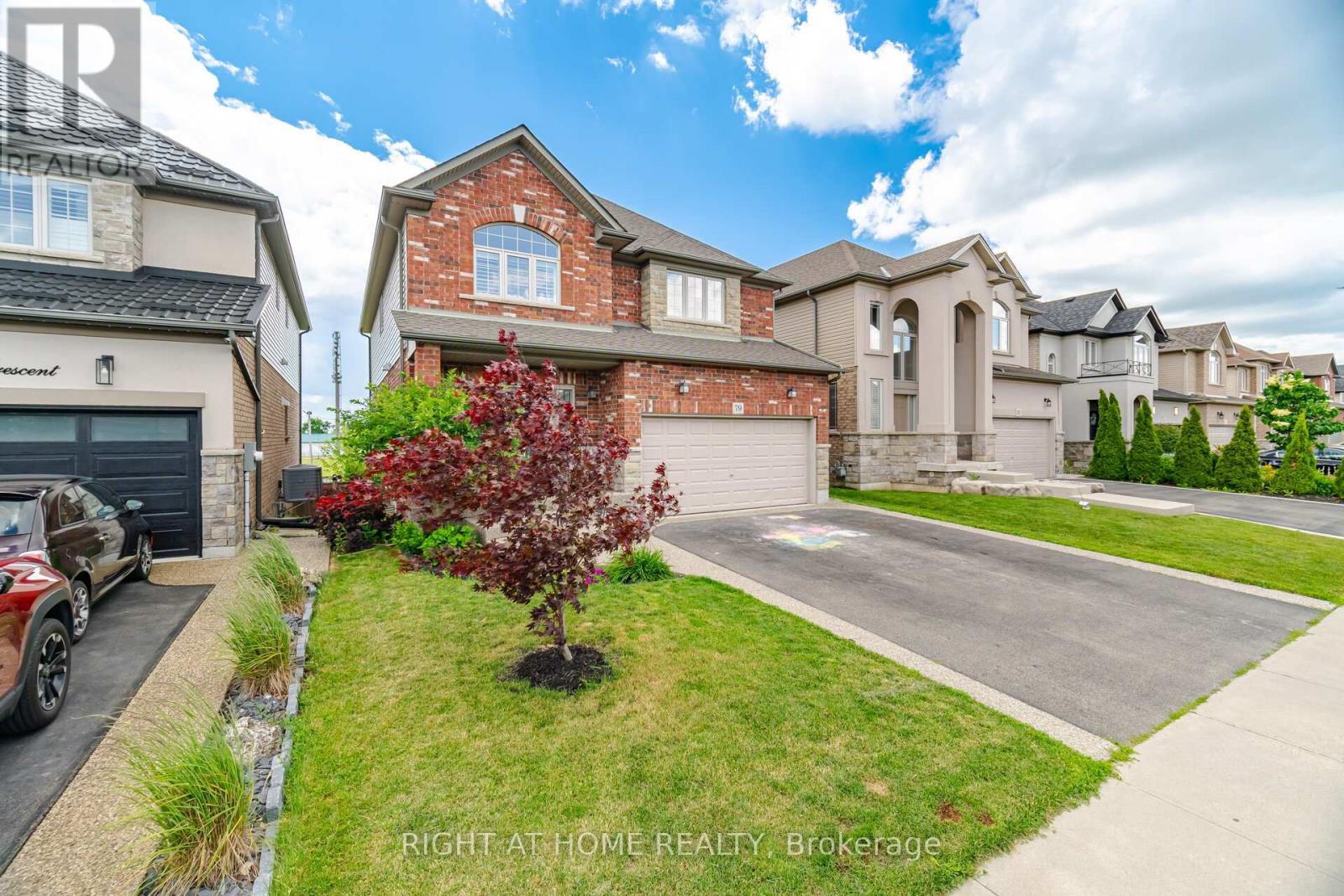 79 Garinger Crescent, Hamilton, Ontario L0R 1C0 - Photo 4 - X13471034