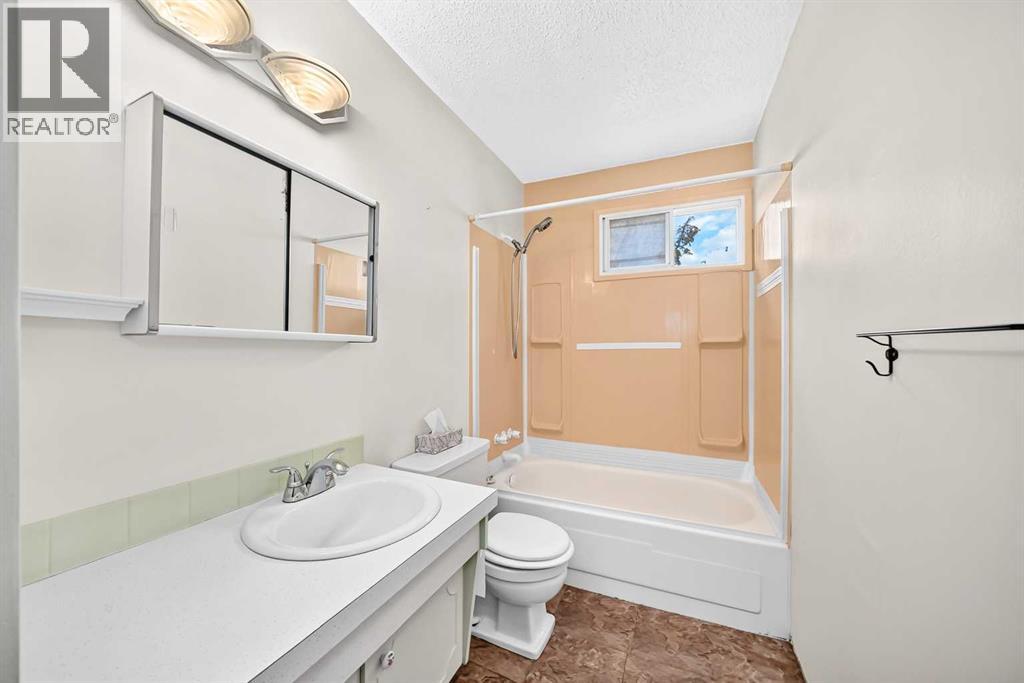 222, 406 Blackthorn Road Ne, Calgary, Alberta  T2K 1K5 - Photo 29 - A2322918