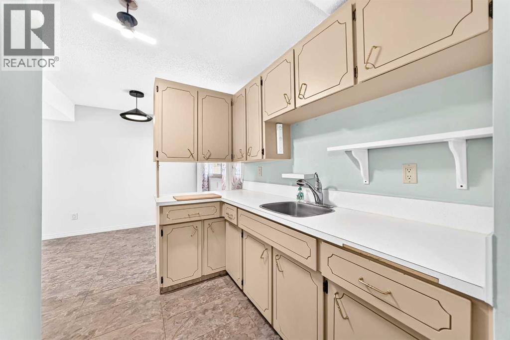 222, 406 Blackthorn Road Ne, Calgary, Alberta  T2K 1K5 - Photo 7 - A2322918